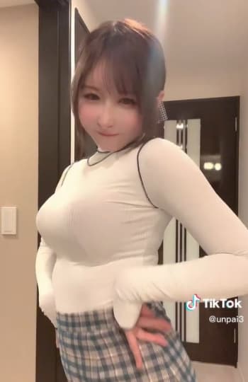 TikTok削除寸前！？エロすぎる巨乳美女多数の配信垢9選 | Trip-Partner[トリップパートナー]