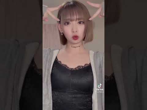 巨乳美女 tiktok きょにゅう 乳揺れ　ふわふわオッパイ かわいい