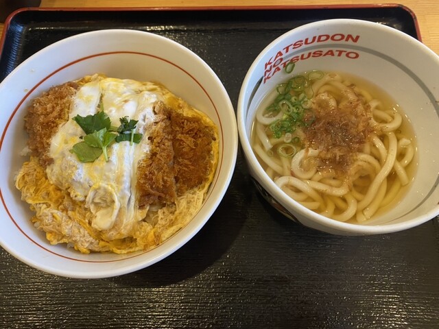 こだわりかつ丼【かつさと】テイクアウトOK！浜松西インター店/船越バイパス店/浜北店/住吉バイパス店|株式会社三つ葉