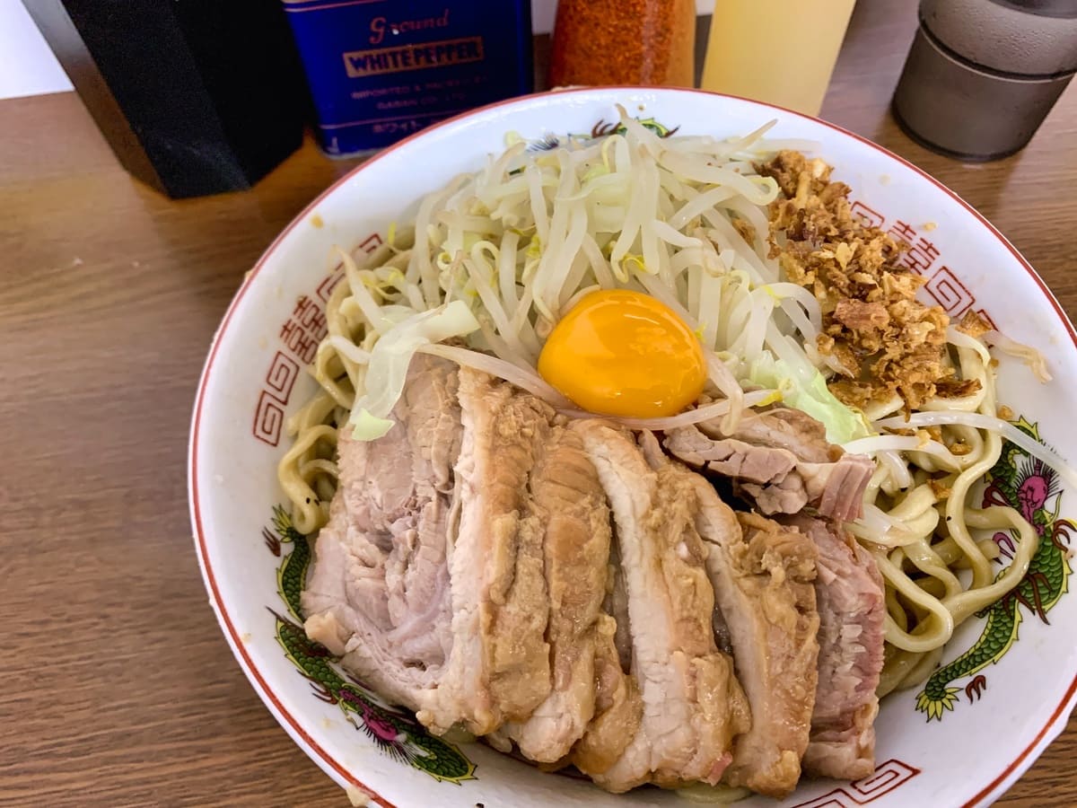 おいしいと思う東京都内の「ラーメン二郎」ランキング！ 2位「池袋東口店」、1位は？(2/2) -