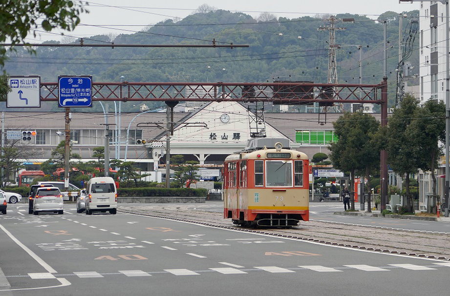 特急しおかぜ28号8600系 車窓 松山→伊予三島/ 予讃線 松山1731発(岡山行)