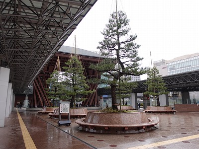 スーパーホテルＰｒｅｍｉｅｒ金沢駅東口 天然温泉「鼓門の湯」 宿泊予約プラン・料金一覧【JTB】＜金沢市街＞