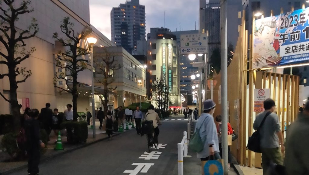 怪しい路地好き（千葉市栄町コリアンタウン） | 経験デザイン研究所