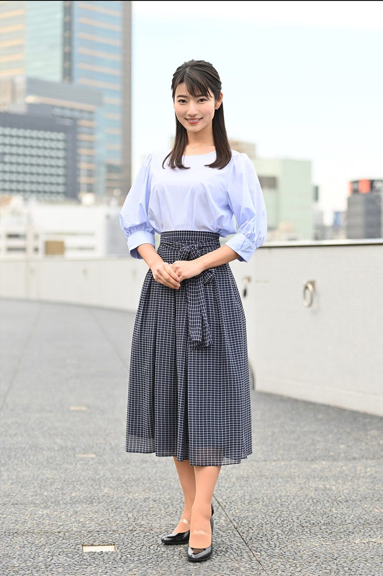 テレ朝安藤萌々アナ、大先輩アナから「よき！！」報ステ衣装ショット披露 - 女子アナ