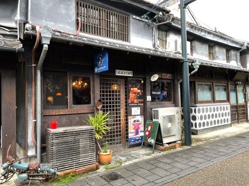 タイム☆27帖の地下室に「ビリヤード場」のある暮らし | 建築事例集 | カムカムホーム