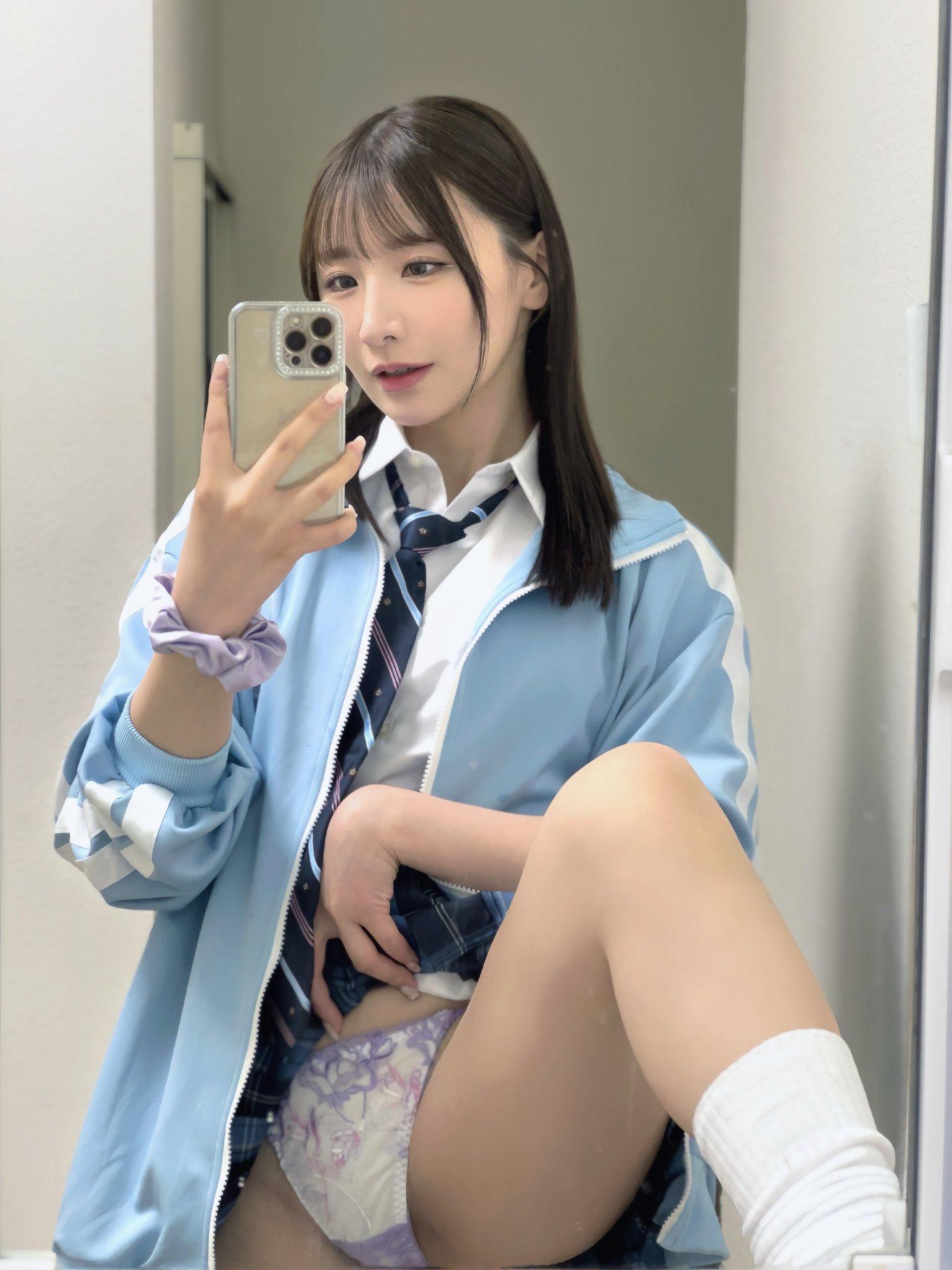 JKお宝＃30 可愛い制服JKの見せパンパンチラ - Pcolleレビュー始めました。(毎日更新) ～HONEYsPOTも始めました～