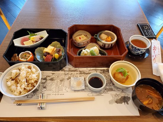 京湯元ハトヤ瑞鳳閣に宿泊してみました -露天風呂や朝食も紹介