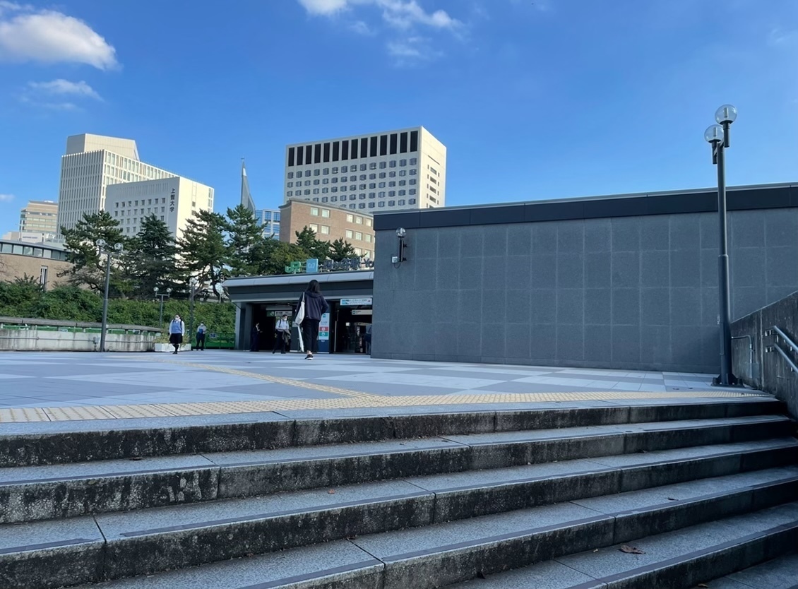 君の名は。』聖地巡礼。須賀神社の階段と四ツ谷駅周辺をまとめてみた。 - RENブロ