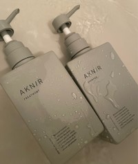 AKNIR（アクニー）薬用ヘアシャンプー&トリートメント 使用レビュー｜特徴・効果・感想・口コミ・評判など - sappiのブログ