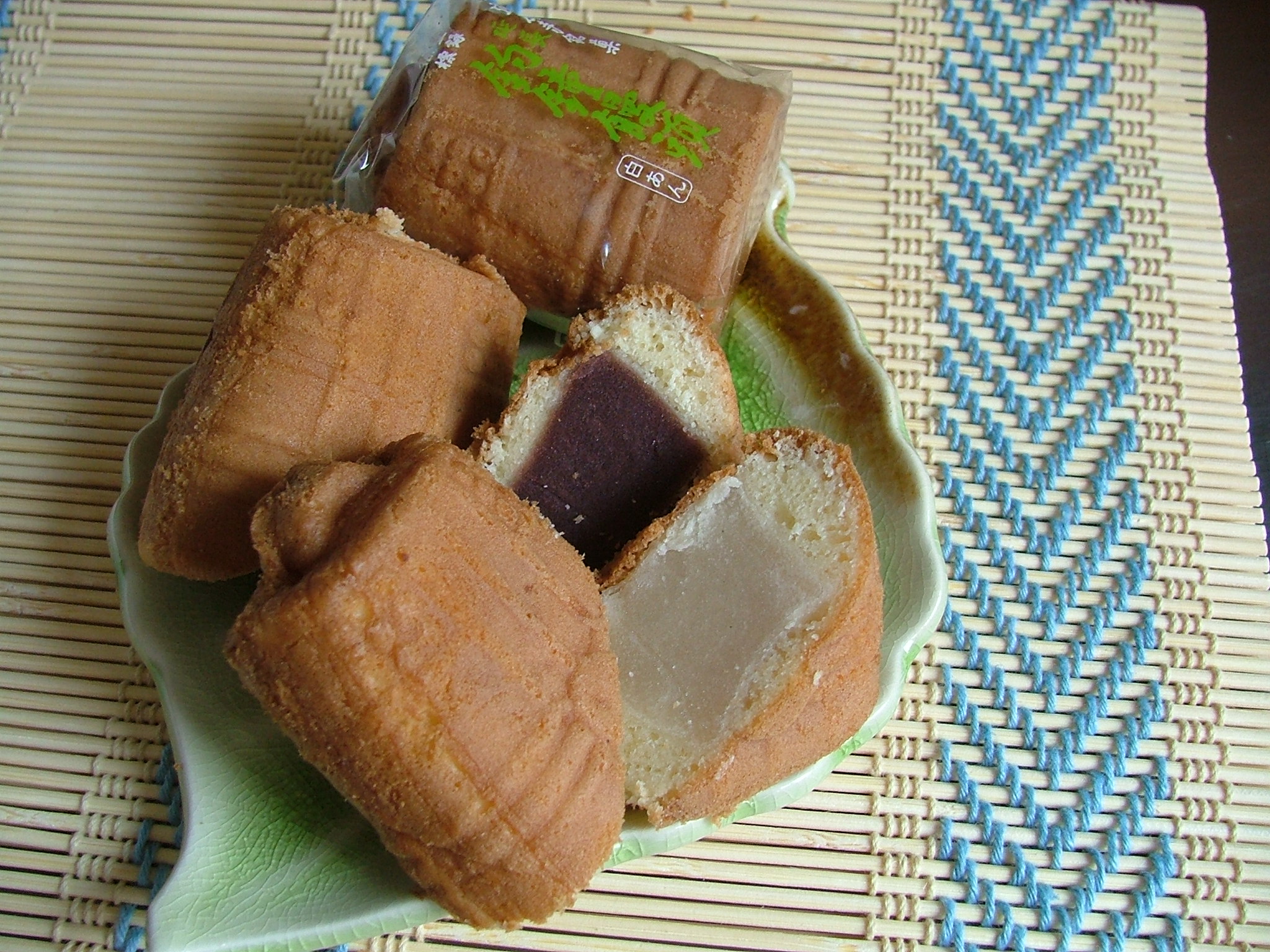 釣鐘カステラ | 総本家釣鐘屋｜釣鐘まんじゅう・四天王寺・お土産