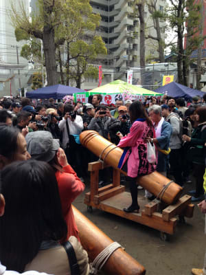 ホテルかずさや日記：まさに珍景百景まつり♪東京奇祭大特集♪かなまら祭り面掛行列龍勢祭り泣き相撲一風変わった伝統の祭り♪ | ホテルかずさや