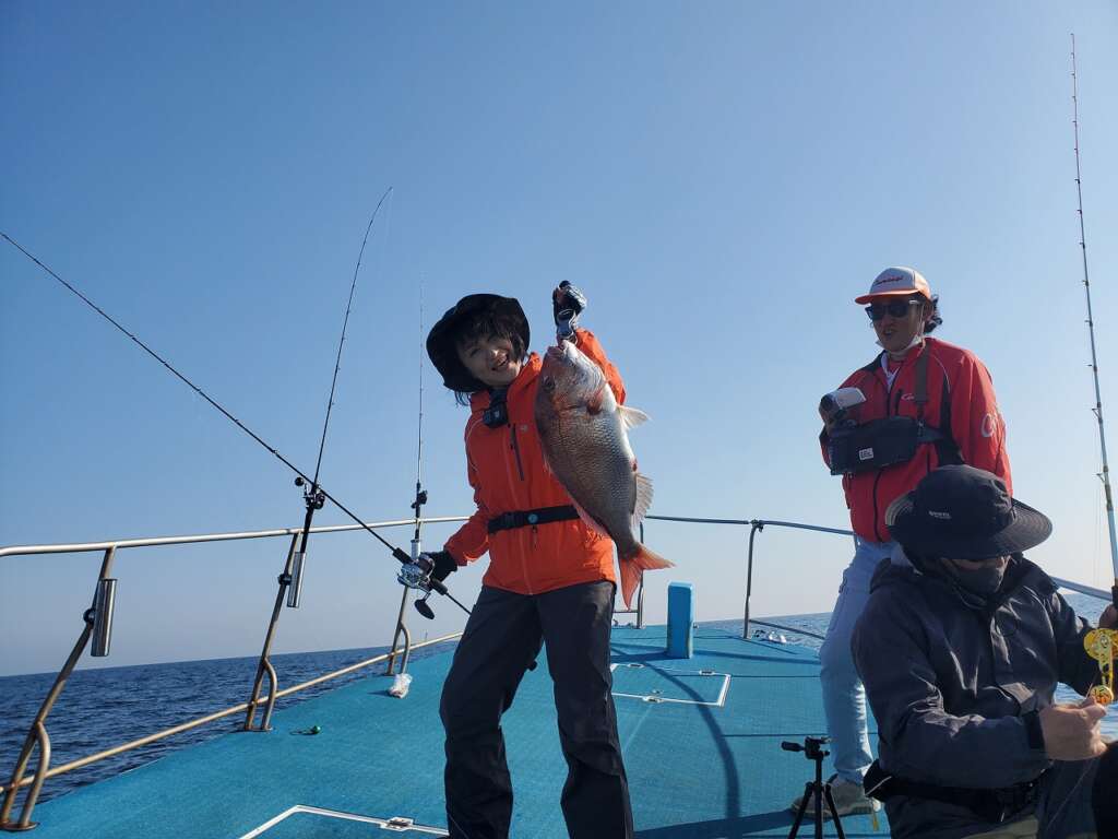 釣りスギ四平チーム VS すみっこ釣り部 | ブログ