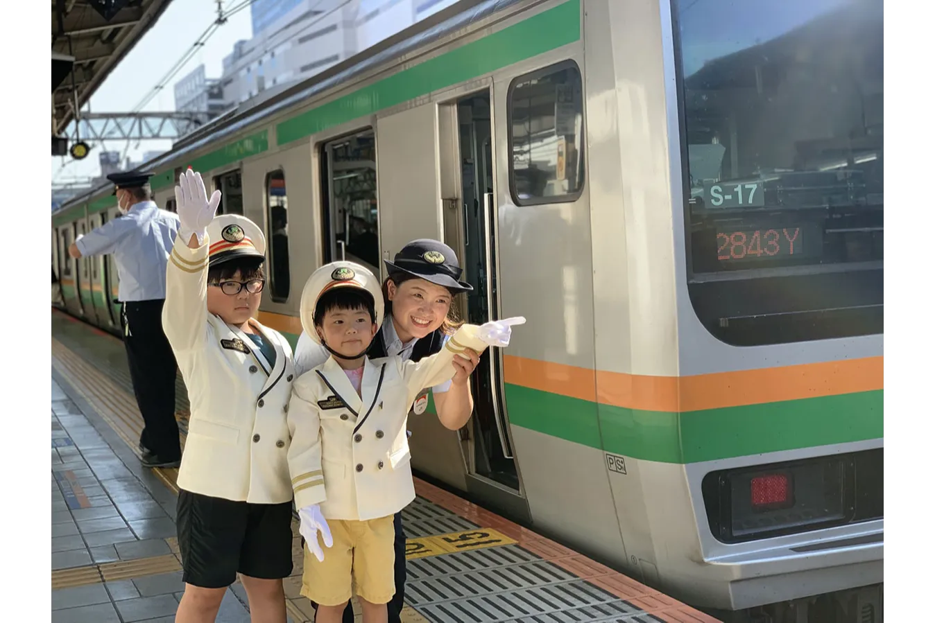 お子様の声が池袋駅構内アナウンスに使用される貴重な体験！『池袋駅子供駅員体験 宿泊プラン』【ホテルメトロポリタン】 |