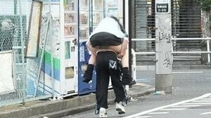 立ちんぼ×ロリ】大久保公園付近で立ちんぼの女の子を見つけてホテルでガチハメして中出しがやべぇｗｗｗ - 動画エロタレスト