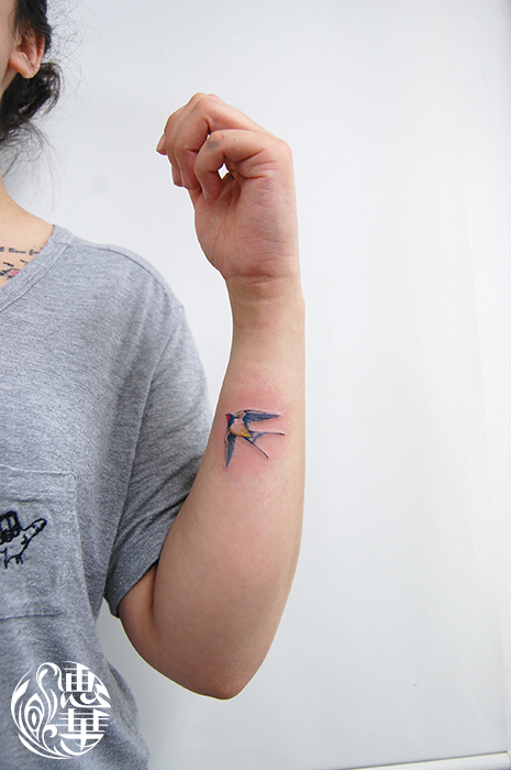 鳥と木のワンポイントタトゥー☆ | STROKER TATTOO