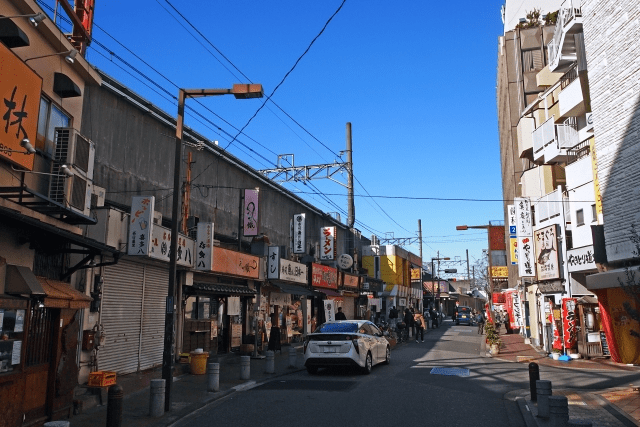 階段】南口改札へ2分で行くには(鶯谷駅：山手線内回り) | 山手線パタパタ乗り換え案内