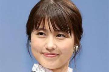 有村架純の姉・藍里「妹？ってよく言われるけど 私が姉ちゃんです」、SNS投稿に反響 - エンタメ -