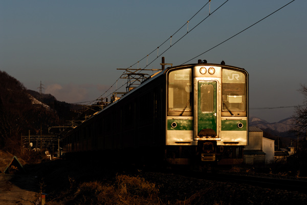 仙山線 陸前白沢―愛子 |