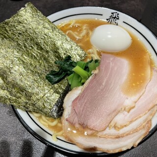 銀座】喜記（ヘイゲイ）で平日ランチ「冬瓜と金華ハムの香港冷麺」の飲み干したくなる翡翠色のスープ♪ | リビング東京Web