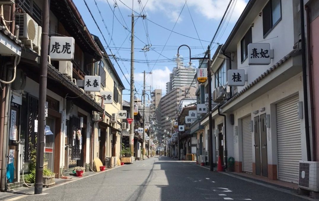 飛田新地で生中出しやNS/NNできるおすすめ店は？最新口コミや行き方解説 | メンズエログ