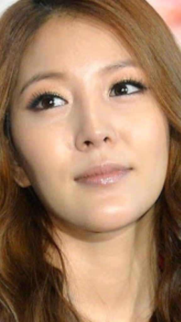 ＢｏＡ、セクシーな足組み姿！ | Joongang Ilbo