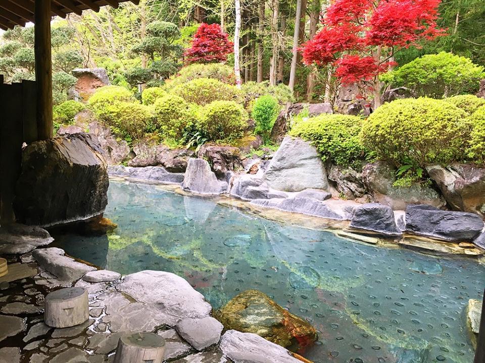 宮城県うなぎ湯の宿 琢ひで（鳴子温泉郷 中山平温泉）混浴露天風呂「長生の湯」 -