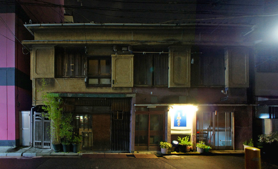 横浜曙町 親不孝通りに残された赤線跡 - 廃屈な日々〜旅と廃墟の回顧録〜