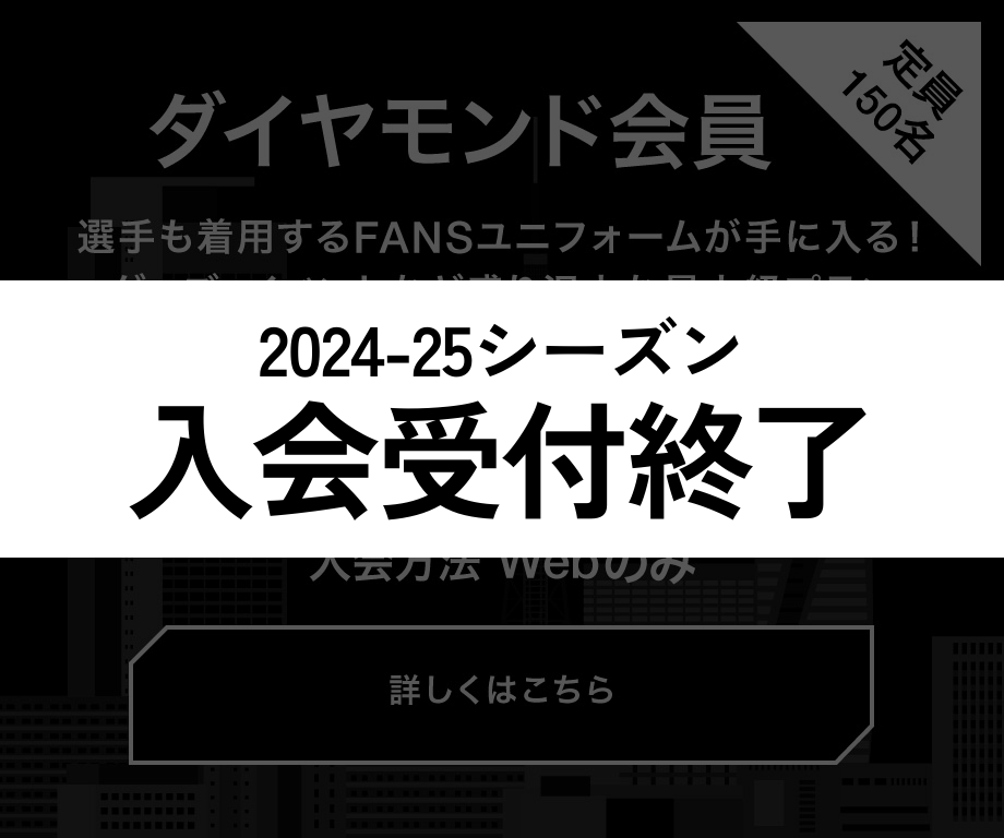 リトルフィンスイムスクールのロゴモダンスポーツクラブバッジロゴ水泳 | プレミアムベクター